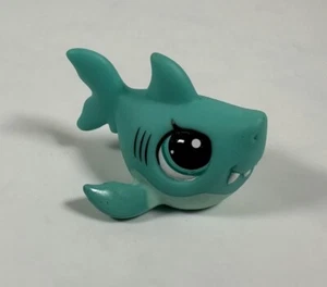Littlest Pet Shop Teal Aqua Baby SHARK - LPS #3560 - Picture 1 of 3