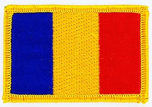 ROMANIA FLAG PATCH BADGE IRON ON NEW EMBROIDERED - Foto 1 di 1
