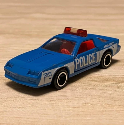 TOMICA No.F34 Chevrolet Camaro Z28 масштаб 1/66 литая — винтажный автомобиль японского производства - Изображение 1 из 4