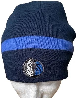 Зимняя вязаная шапка NBA Dallas Mavericks Beanie с надписью логотипом Cooper Flagg синяя - Изображение 1 из 4