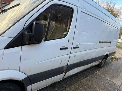 mercedes - Image 1 of 4