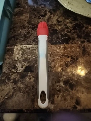 Pampered Chef Silicone Basting Brush 1755 Grill BBQ Sauce Bowl Rest Hook - Image 1 of 4