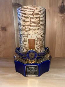 1975 Seagrams Benchmark Castle Bottle Holder American Legion Minnesota - Picture 1 of 7