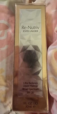 7N1 Deep Amber ~Estee Lauder Re-Nutriv Ultra Radiance Liquid Makeup SPF 20, 1oz - Image 1 of 3