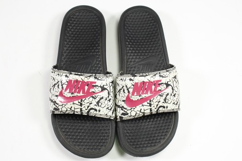 Sandali Nike Benassi Slides donna taglia 9 US 40 5 EUR stampa JDI nero fireberry