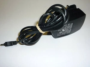 GENUINE ROAD ANGEL POWER ADAPTOR PLUG 5V 2A CPS012050200 - Picture 1 of 3