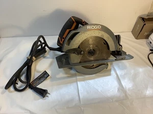 RIDGID R3205 7-1/4" CORDED CIRCULAR SAW 15AMP 120V WORKING Ridgid Circular Saw - Picture 1 of 16