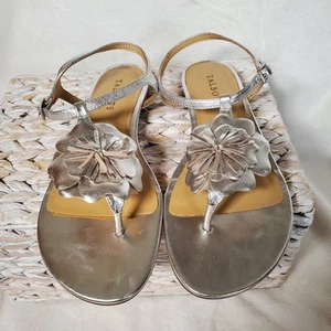 Talbots Women’s Flat Sandals Ankle Strap Silver Leather Flower Size 9 M NWOB - Picture 1 of 4