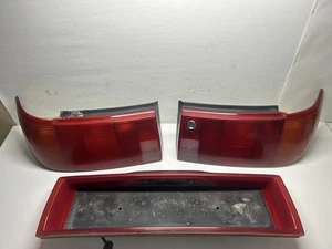 Audi Coupe S2 Quattro Rückleuchten Satz 895945095B 895945695 Heckblende - Bild 1 von 10