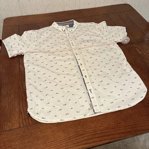 FLAG & ANTHEM Shirt Men’s L Geometric Shark Print White Preppy Beach - Picture 1 of 13