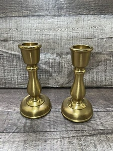 Paar PARTYLITE LEXINGTON Kerzenständer massiv gebürstetes Messing konisch 4 1/2 Zoll - Bild 1 von 7