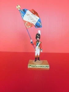 FIGURINE GUY RENAUD : 2EME REGIMENT DE LA GARDE DE PARIS PORTE DRAPEAU - Imagen 1 de 6