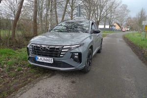 auto - Bild 1 von 12