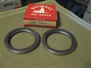 New 1946-1957 rear GM Hydramatic Transmission front pump oil seal set, USA!