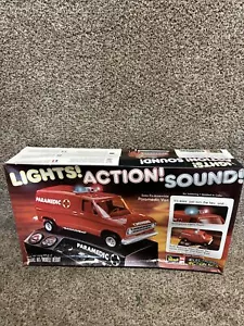 Revell Sanitäter Van Electronic Action Kit 1/20 Modell H-800 von 1978, neu - Bild 1 von 4
