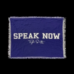Taylor Swift Speak Now Taylor's Version The Old Taylor Woven Blanket in hand - Picture 1 of 1