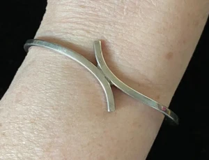 Veikko Sterling Silver  Cuff Bracelet Modernist Bypass Design Handmade - Picture 1 of 5