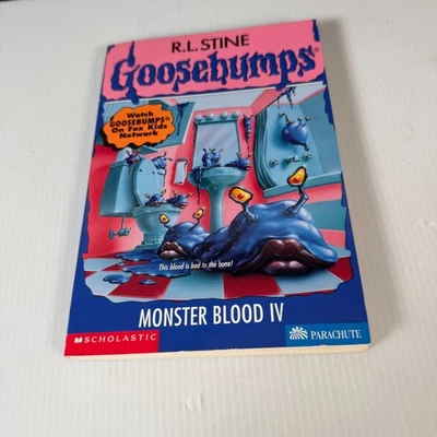 Goosebumps Monster Blood IV #62 R.L. Stine 1st Print 1997 Paperback w/ Cards - Image 1 of 4