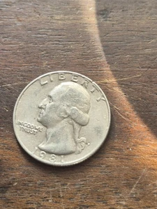 1981 P Quarter, P Mint Mark, LIBERTY No Space To Edge - Picture 1 of 2