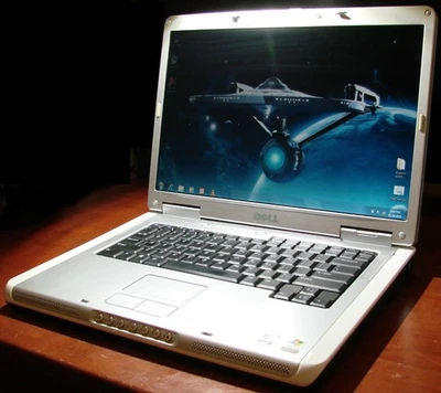 DELL INSPIRON E1505 15.4" RETRO DUAL-BOOT XP/WIN7 T7600 2.3GHz 256GB SSD 4GB RAM - Image 1 of 4