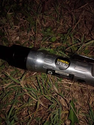 Soporte para herramientas neumáticas para herramientas neumáticas organizadas y accesibles Foto 1 de 4