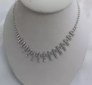 Collana con strass trasparenti tono argento #O77 - Foto 1 di 10