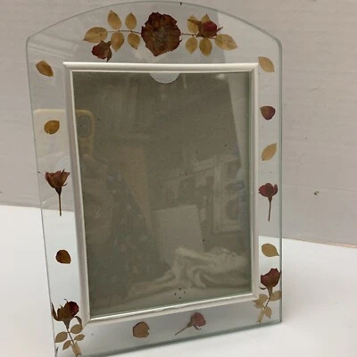 Photo Frame Dried Pressed Flowers Under Glass Holds 5x7” Picture Free-Standing - Image 1 of 4