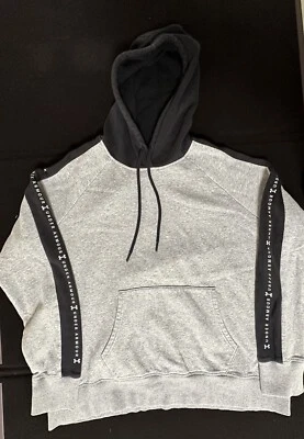 Sudadera con Capucha Under Armour XL Suelta Gris Negra Logo en el Brazo Foto 1 de 4