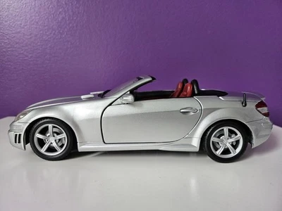 Mercedes SLK55 AMG V8 5.4 R171 Gris Silver Motormax Motor Max 1/18 No Box - Immagine 1 di 4
