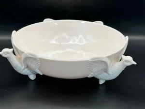 Jeannette Glass 1950s Footed Pheasant Bowl Shell Pink Milk Glass - Picture 1 of 11