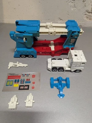 ВИНТАЖНЫЙ 1986 HASBRO TAKARA ТРАНСФОРМЕРЫ G1 ULTRA MAGNUS / КАК ЕСТЬ  - Изображение 1 из 4
