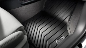 Originale Audi A3 8V Sportback Berlina Tappetini IN Gomma Davanti + Posteriore - Foto 1 di 1
