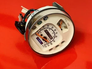 VELOCÍMETRO USADO LML STAR 125 2T 4T CON 4138 MILLAS PARA REPUESTOS O REPARACIONES - Imagen 1 de 6