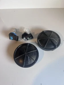 2016 Suburban Left Headlamp Rear Covers And Bulbs, Preowned - Bild 1 von 2