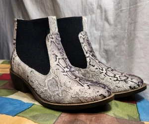 Boutique by Corkys Women's Hanover Snake Print Chelsea Ankle Boots Shoes Size 10 - Picture 1 of 10