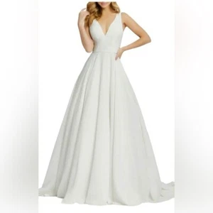 Mac Duggal Layered Tulle Chiffon Sleeveless White Ball Gown - Picture 1 of 13