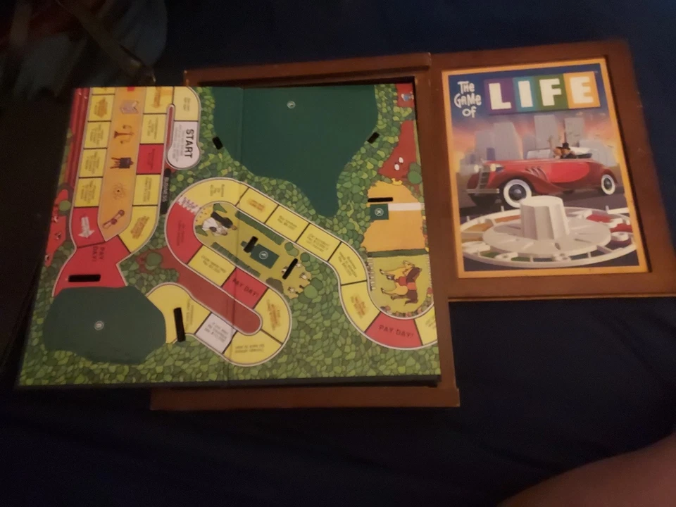 Vintage 2007 the Game of Life Board Game Wooden Box Bookshelf Edition - Image 1 of 4