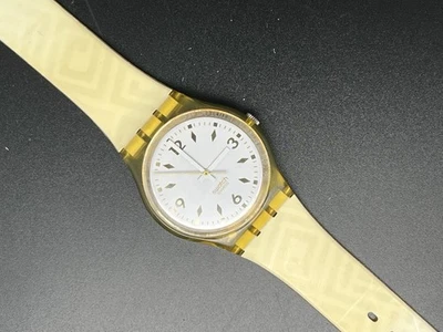 Vintage Swatch Watch 1990 Giallo Case Trasparente con Custodia Non Testato - Immagine 1 di 4