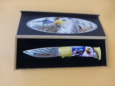 Cuchillo Plegable de Bolsillo Eagle Como Nuevo en Caja de Madera Foto 1 de 4