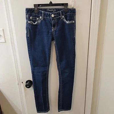 Amethyst Jeans Woman's Size 7 Low Rise 30x28 Tapered Ankle Jeans Blue Denim - Image 1 of 4
