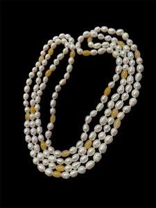 "Collar sin fin anudado de perlas de agua dulce y piedra amarilla 64""" - Imagen 1 de 4