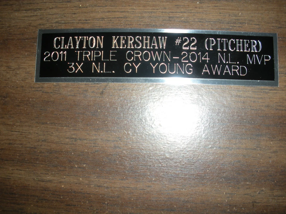 PLACA DE IDENTIFICACIÓN GRABADA CLAYTON KERSHAW (DODGERS) PARA FOTO/PANTALLA/PÓSTER Foto 1 de 1