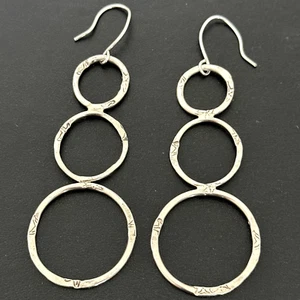 Vintage 925 Sterling Silver Graduated Large Triple Hoop Unique Etched Earrings - Picture 1 of 7