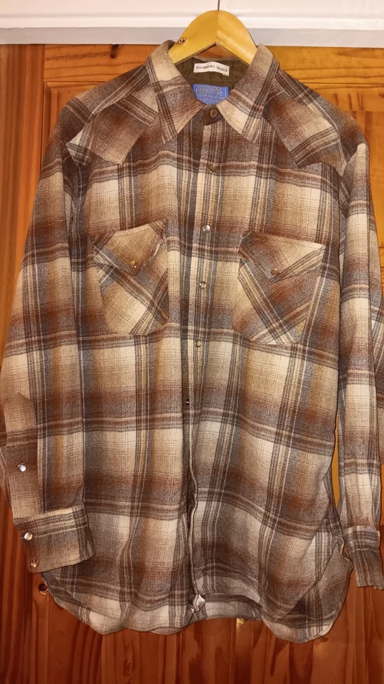 Camisa DE COLECCIÓN Pendleton Lana Virgen OCCIDENTAL Cuadros Perla Snap EE. UU. 50" XL Foto 1 de 4