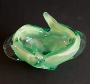 Art Glass Sculpture heavy glass Clear & green shades 6" x 3" x3.75" - Bild 1 von 14