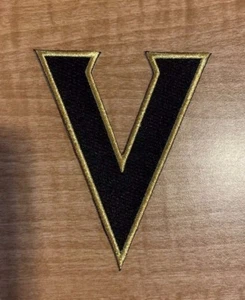4" großer Golden Knights V schwarz und gold Logoaufnäher - Bild 1 von 3