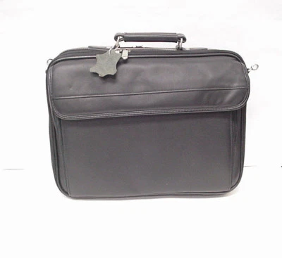  Estuche de transporte de cuero negro para computadora portátil Foto 1 de 4