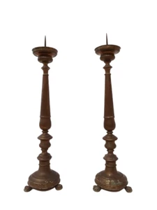 Coppia di portaceri-candelieri in lamierino di ottone su legno-epoca '800 -h48cm - Foto 1 di 12