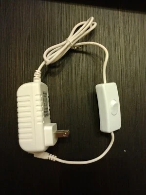 White 24V 1A 24W AC Adapter, PS, LED driver 5.5x2.5mm connector, with SWITCH. - Image 1 of 4