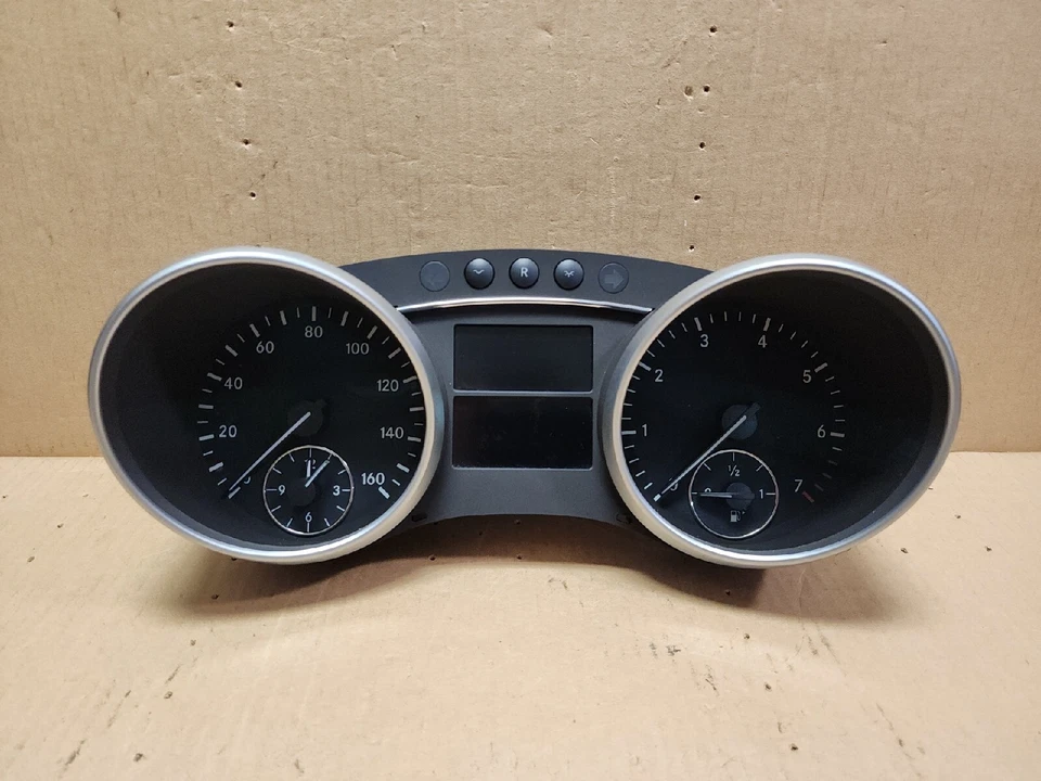 06-08 MERCEDES BENZ GL450 ML350 ML550 OEM СПИДОМЕТР ДАТЧИК КЛАСТЕР A1645409947 - Изображение 1 из 4